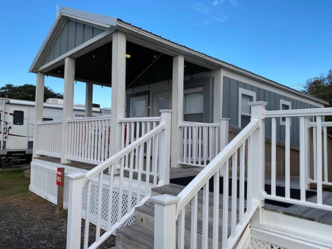Surf City 2Br Park Home With Waterfront View And Parking المظهر الخارجي الصورة