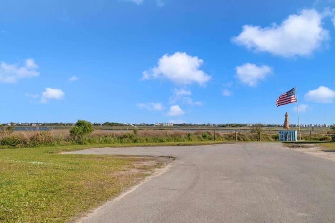 Surf City 2Br Park Home With Waterfront View And Parking المظهر الخارجي الصورة