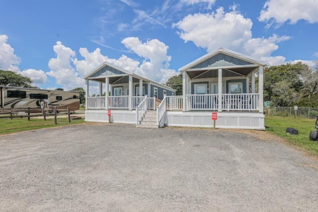 Surf City 2Br Park Home With Waterfront View And Parking المظهر الخارجي الصورة